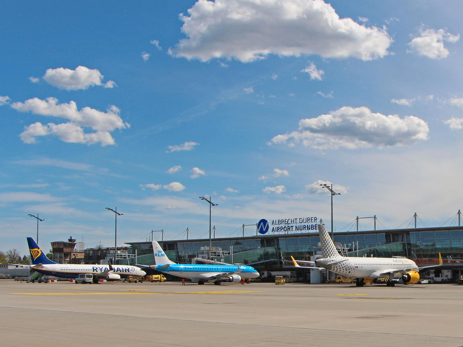 Flughafen Nürnberg Vorfeld Swiss Vueling KLM Ryan Air